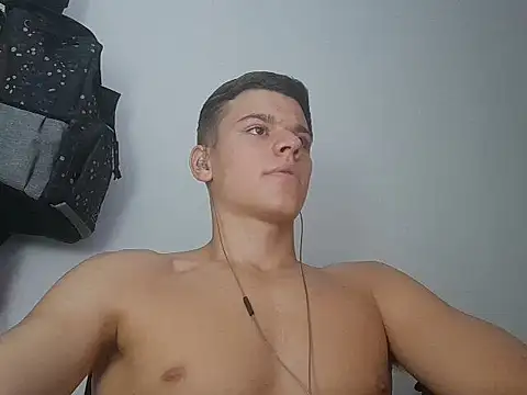 vitorsafado19 online show from February 9, 2025, 4:57 am