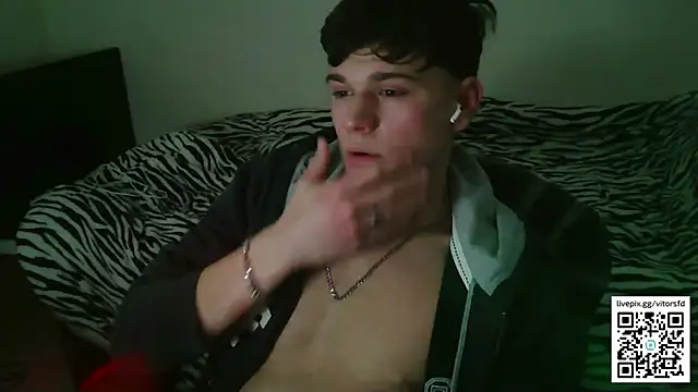 vitorsafado19 online show from September 10, 2025, 11:48 pm