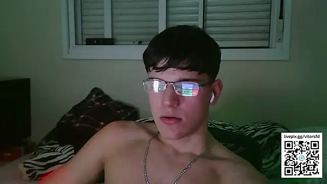 vitorsafado19 online show from September 15, 2025, 1:39 am