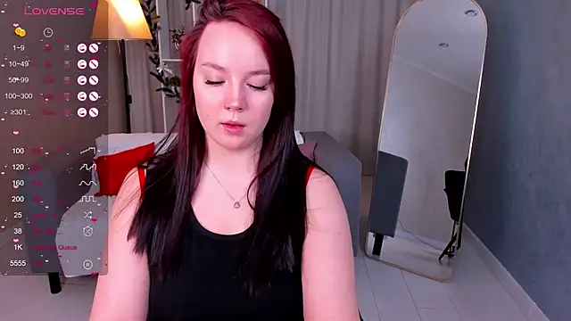 Snapshot of maya_suun chatting on December 17, 2025, 1:32 am maya suun online show from December 17, 2025, 1:32 am