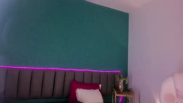 AriaMoonLight online show from September 26, 2025, 12:01 pm