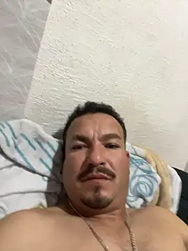 Snapshot of paullliliu chatting on December 21, 2025, 1:24 pm paullliliu online show from December 21, 2025, 1:24 pm