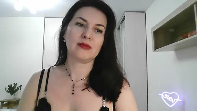 Snapshot of Victoria_Glam chatting on February 10, 2025, 6:24 pm Victoria Glam online show from February 10, 2025, 6:24 pm
