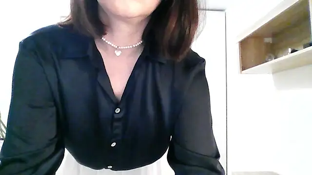 Snapshot of Victoria_Glam chatting on September 9, 2025, 5:44 pm Victoria Glam online show from September 9, 2025, 5:44 pm
