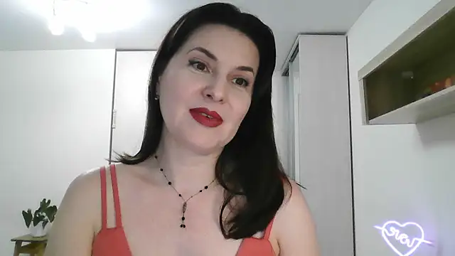 Snapshot of Victoria_Glam chatting on February 28, 2025, 6:31 pm Victoria Glam online show from February 28, 2025, 6:31 pm