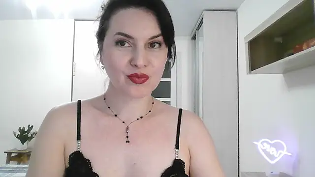 Snapshot of Victoria_Glam chatting on February 21, 2025, 8:38 pm Victoria Glam online show from February 21, 2025, 8:38 pm