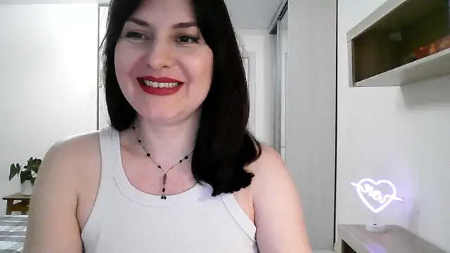 Snapshot of Victoria_Glam chatting on March 20, 2025, 9:24 pm Victoria Glam online show from March 20, 2025, 9:24 pm