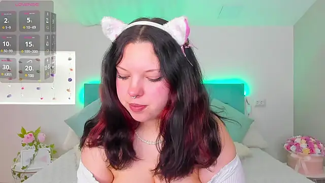 mars elina  online show from March 6, 2025, 7:36 am