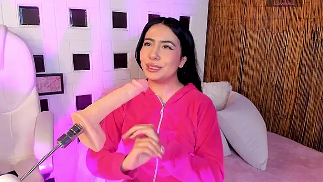 Snapshot of aniie_west chatting on March 13, 2025, 12:56 pm aniie west online show from March 13, 2025, 12:56 pm