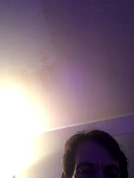 Snapshot of Pilote19 chatting on November 18, 2025, 6:33 pm Pilote19 online show from November 18, 2025, 6:33 pm