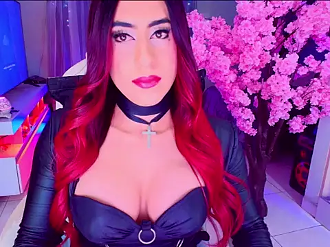 latexgoddes online show from November 22, 2025, 4:44 am