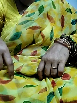 laxmitelugu78 online show from March 12, 2025, 7:14 pm