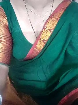 laxmitelugu78 online show from October 30, 2025, 3:42 pm