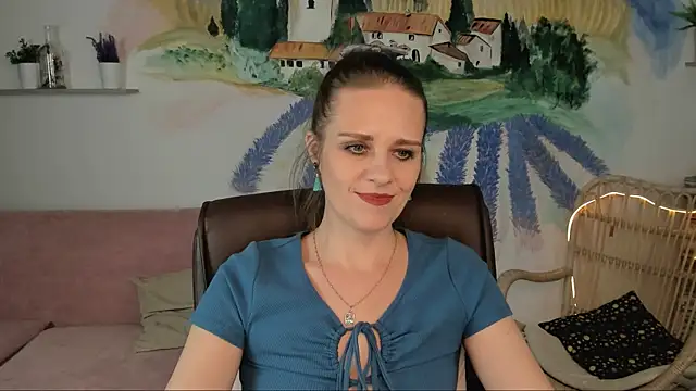 Snapshot of EmiliaBedy chatting on February 22, 2025, 12:18 pm EmiliaBedy online show from February 22, 2025, 12:18 pm