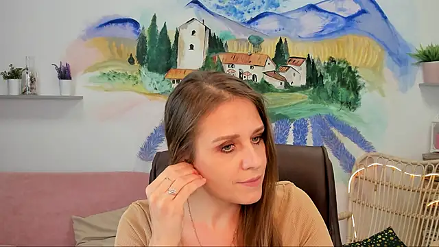 Snapshot of EmiliaBedy chatting on February 20, 2025, 3:19 pm EmiliaBedy online show from February 20, 2025, 3:19 pm