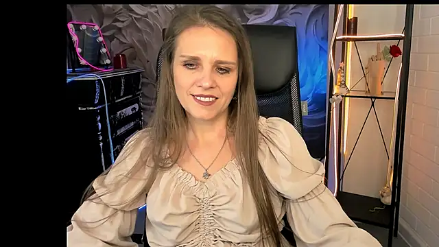 Snapshot of EmiliaBedy chatting on March 19, 2025, 12:12 pm EmiliaBedy online show from March 19, 2025, 12:12 pm