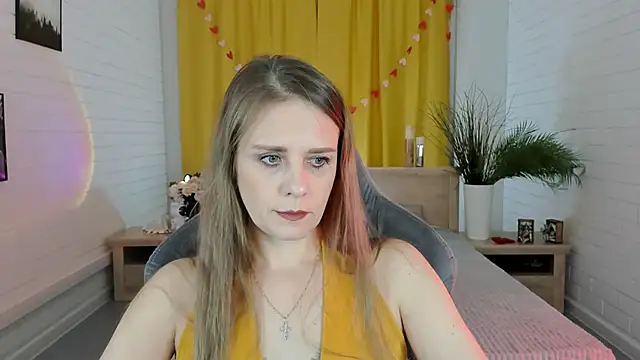 Snapshot of EmiliaBedy chatting on March 15, 2025, 9:09 am EmiliaBedy online show from March 15, 2025, 9:09 am