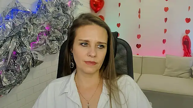 Snapshot of EmiliaBedy chatting on February 26, 2025, 9:01 am EmiliaBedy online show from February 26, 2025, 9:01 am