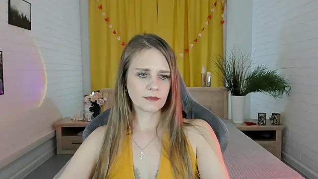 Snapshot of EmiliaBedy chatting on March 15, 2025, 12:13 pm EmiliaBedy online show from March 15, 2025, 12:13 pm