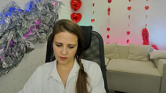 Snapshot of EmiliaBedy chatting on February 25, 2025, 9:09 am EmiliaBedy online show from February 25, 2025, 9:09 am