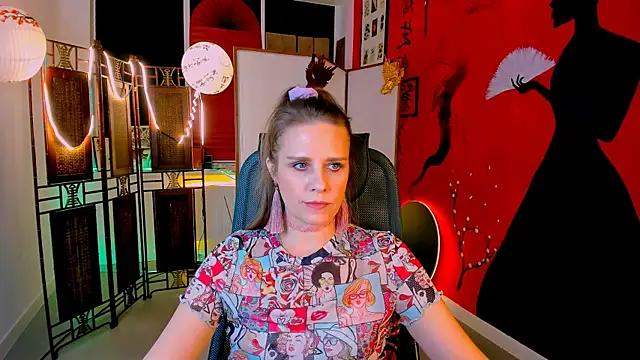 Snapshot of EmiliaBedy chatting on March 20, 2025, 3:25 pm EmiliaBedy online show from March 20, 2025, 3:25 pm