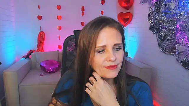 Snapshot of EmiliaBedy chatting on March 6, 2025, 11:58 am EmiliaBedy online show from March 6, 2025, 11:58 am