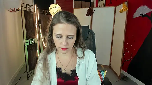 Snapshot of EmiliaBedy chatting on February 21, 2025, 9:02 am EmiliaBedy online show from February 21, 2025, 9:02 am