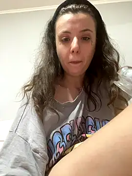 Snapshot of bunnythetailor chatting on November 30, 2025, 4:13 am bunnythetailor online show from November 30, 2025, 4:13 am