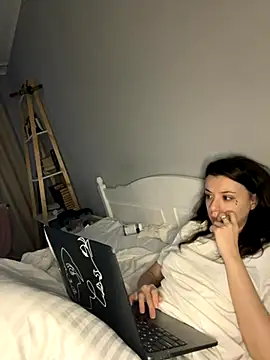 Snapshot of bunnythetailor chatting on November 20, 2025, 2:29 pm bunnythetailor online show from November 20, 2025, 2:29 pm