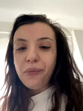 Snapshot of bunnythetailor chatting on November 21, 2025, 1:43 pm bunnythetailor online show from November 21, 2025, 1:43 pm