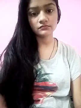 Snapshot of Tanu-00 chatting on September 28, 2025, 2:13 pm Tanu-00 online show from September 28, 2025, 2:13 pm