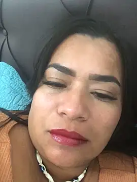 indiazinha69  online show from January 31, 2026, 7:23 pm