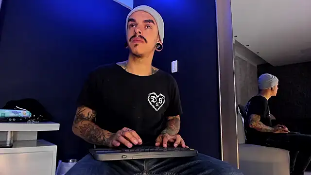 kaletattoo online show from March 11, 2026, 11:04 am