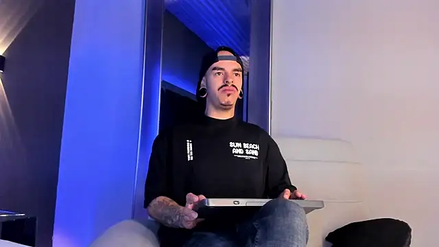 kaletattoo online show from October 20, 2025, 11:22 am