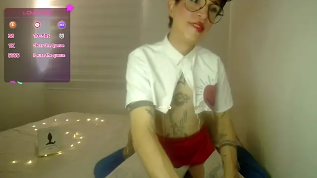 Snapshot of Katylove888 chatting on March 9, 2025, 5:49 pm Katylove888 online show from March 9, 2025, 5:49 pm