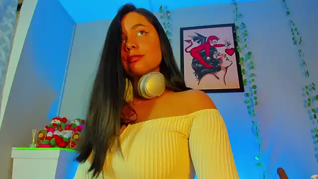 evaa greey online show from November 28, 2025, 8:20 pm