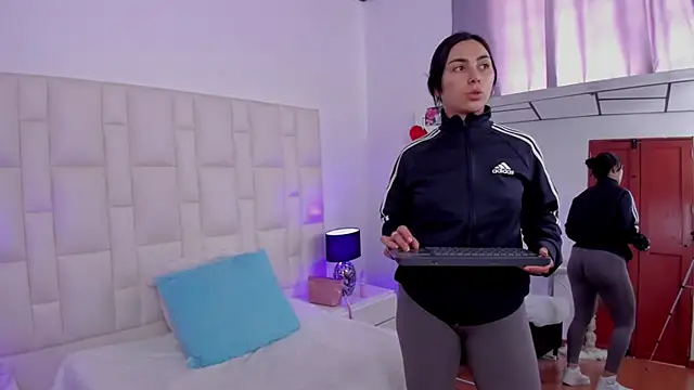 Ariana rouse online show from March 18, 2025, 4:17 pm