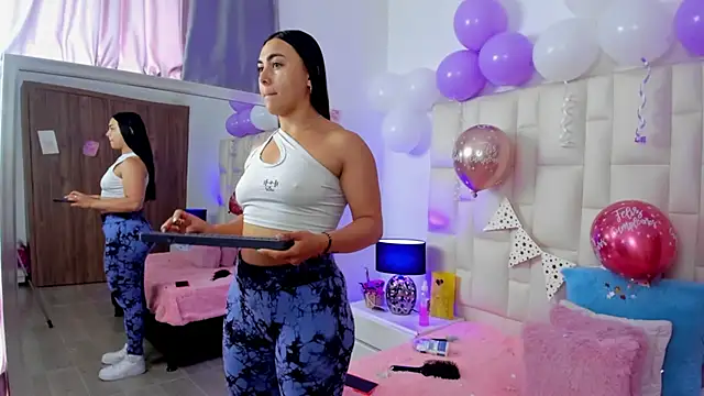 Ariana rouse online show from November 4, 2025, 4:22 pm