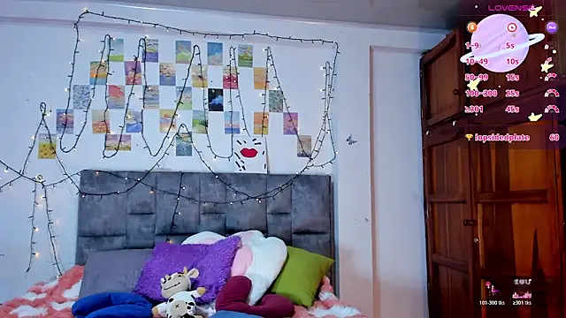 Isangel  online show from February 19, 2026, 3:47 am