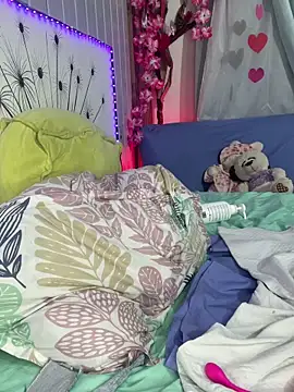 Snapshot of vicky__skinny_1 chatting on February 27, 2025, 2:43 pm vicky skinny 1 online show from February 27, 2025, 2:43 pm