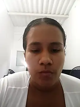 Snapshot of sol_miluna2 chatting on September 25, 2025, 9:32 pm sol miluna2 online show from September 25, 2025, 9:32 pm