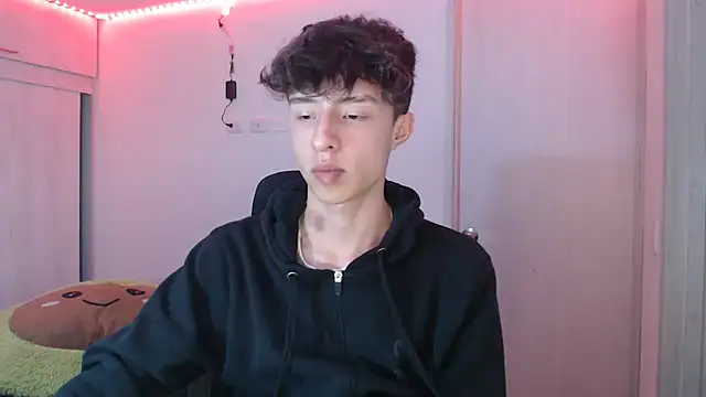 Juanmres online show from December 16, 2025, 3:22 am