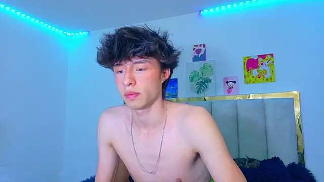 Juanmres online show from July 7, 2026, 8:34 pm
