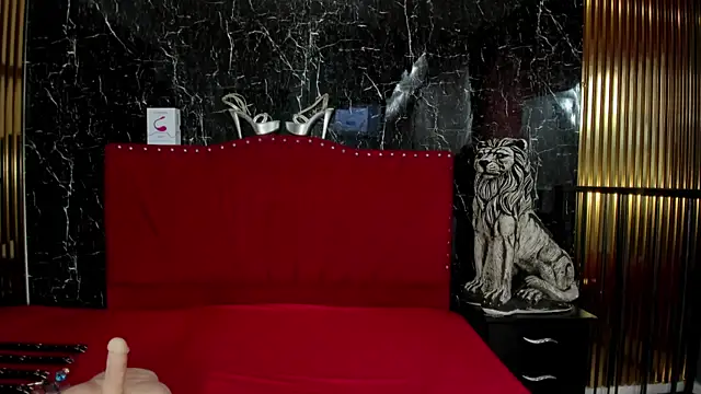  nicolesweet online show from April 11, 2026, 7:50 pm