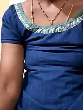 Snapshot of TeluguammayiMahi chatting on March 18, 2025, 6:17 pm TeluguammayiMahi online show from March 18, 2025, 6:17 pm