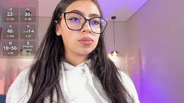 Snapshot of Zoe_Banks_ chatting on October 4, 2025, 1:01 pm Zoe Banks online show from October 4, 2025, 1:01 pm