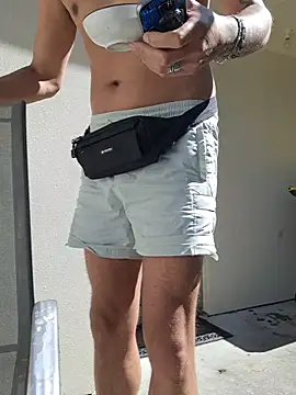 Snapshot of TAIZWRLD chatting on November 13, 2025, 9:30 pm TAIZWRLD online show from November 13, 2025, 9:30 pm