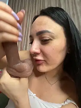 Snapshot of RaisaSalvi chatting on February 16, 2026, 8:13 am RaisaSalvi online show from February 16, 2026, 8:13 am