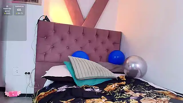 CamiilaReyes online show from May 31, 2026, 6:09 pm