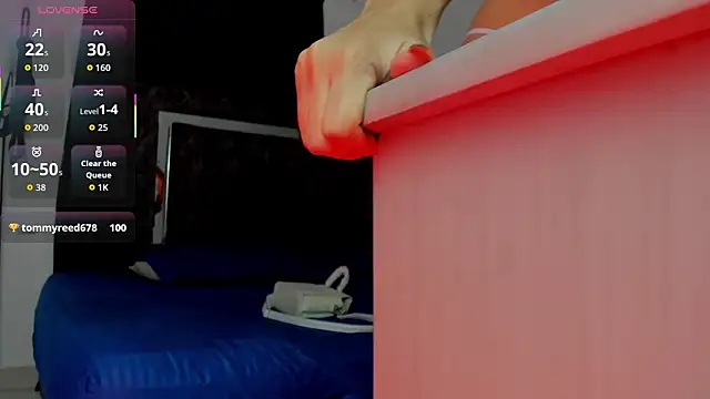 Snapshot of Nicol_TransGirl chatting on February 3, 2026, 3:48 am Nicol TransGirl online show from February 3, 2026, 3:48 am